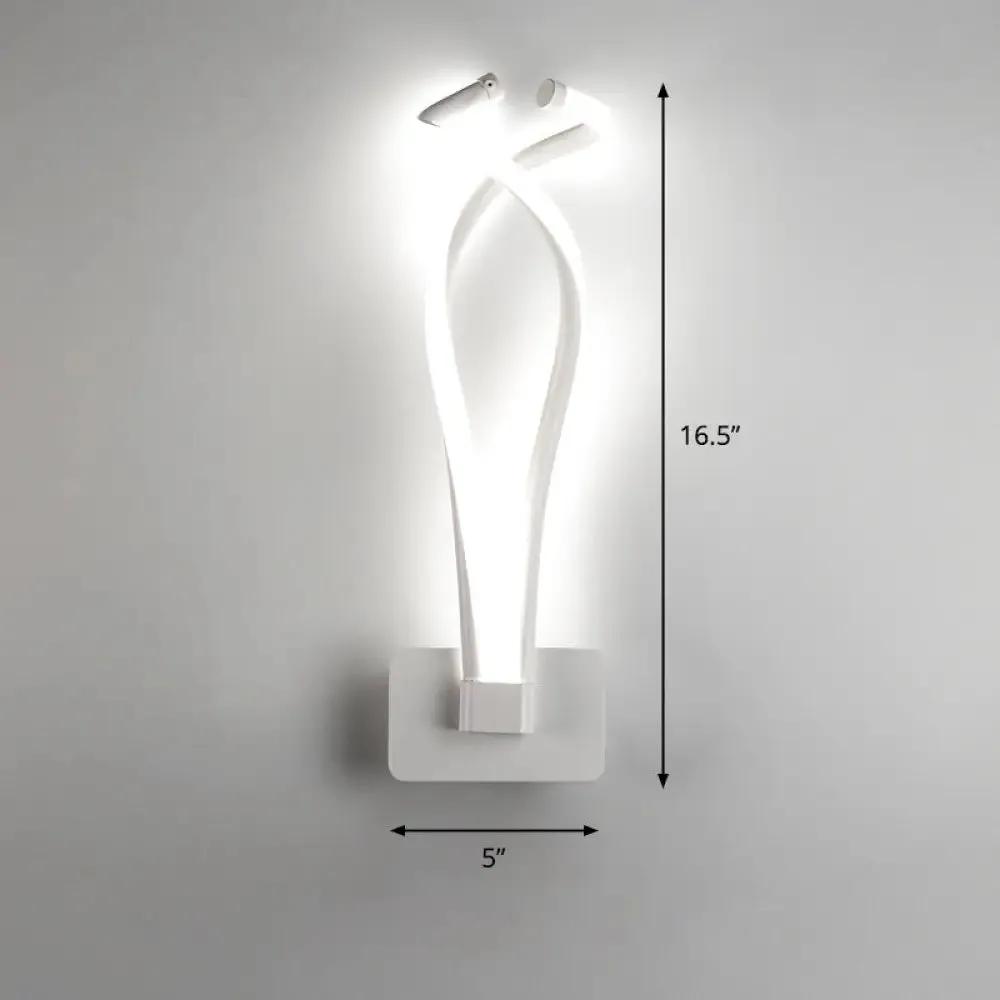 Art Deco Twisting LED Wall Sconce: Metal Edition for Bedroom Lighting