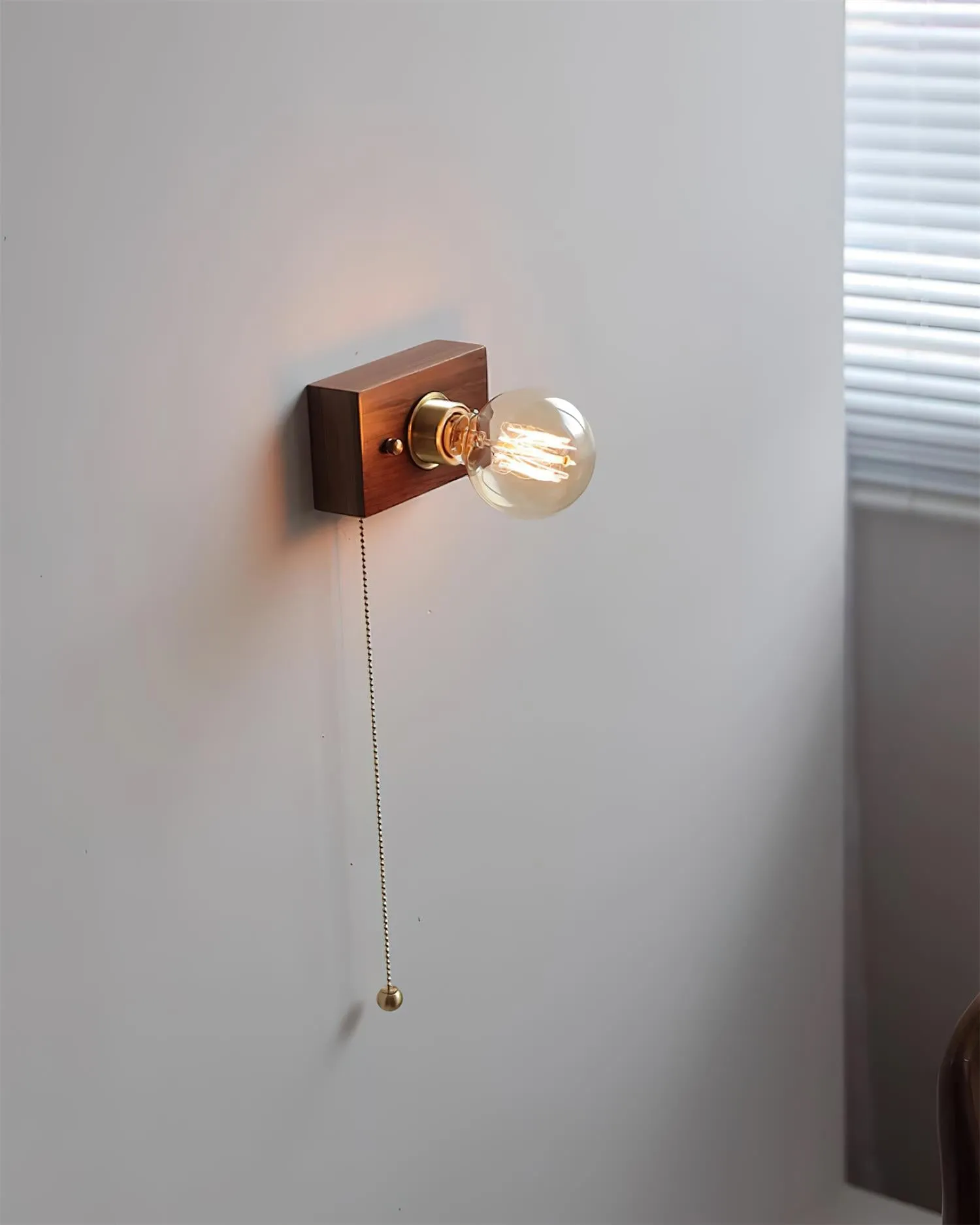 Bois Wall Lamp