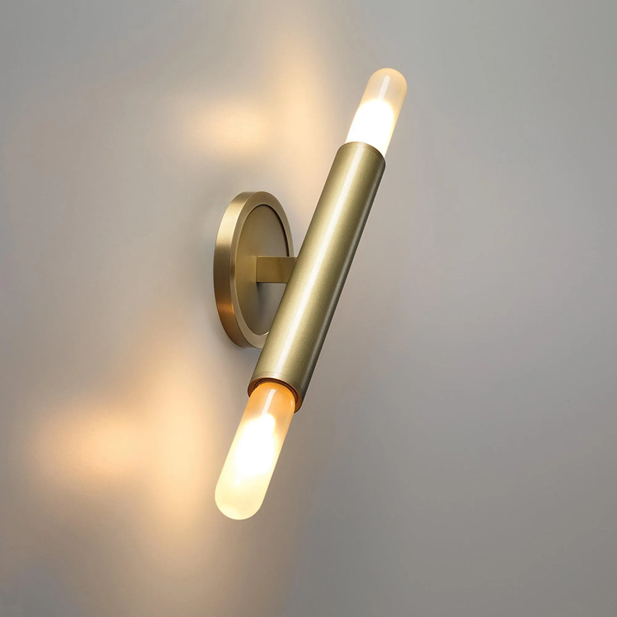 Le Pentagone Sconce