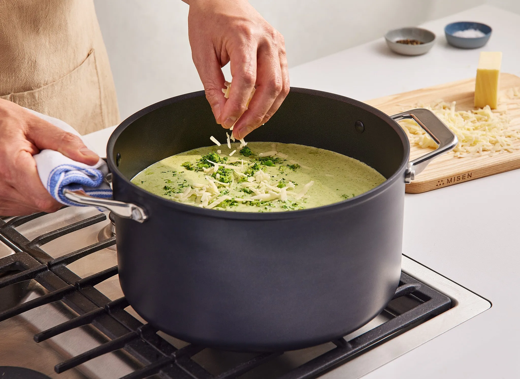 Nonstick 8 QT Stockpot - Final Sale