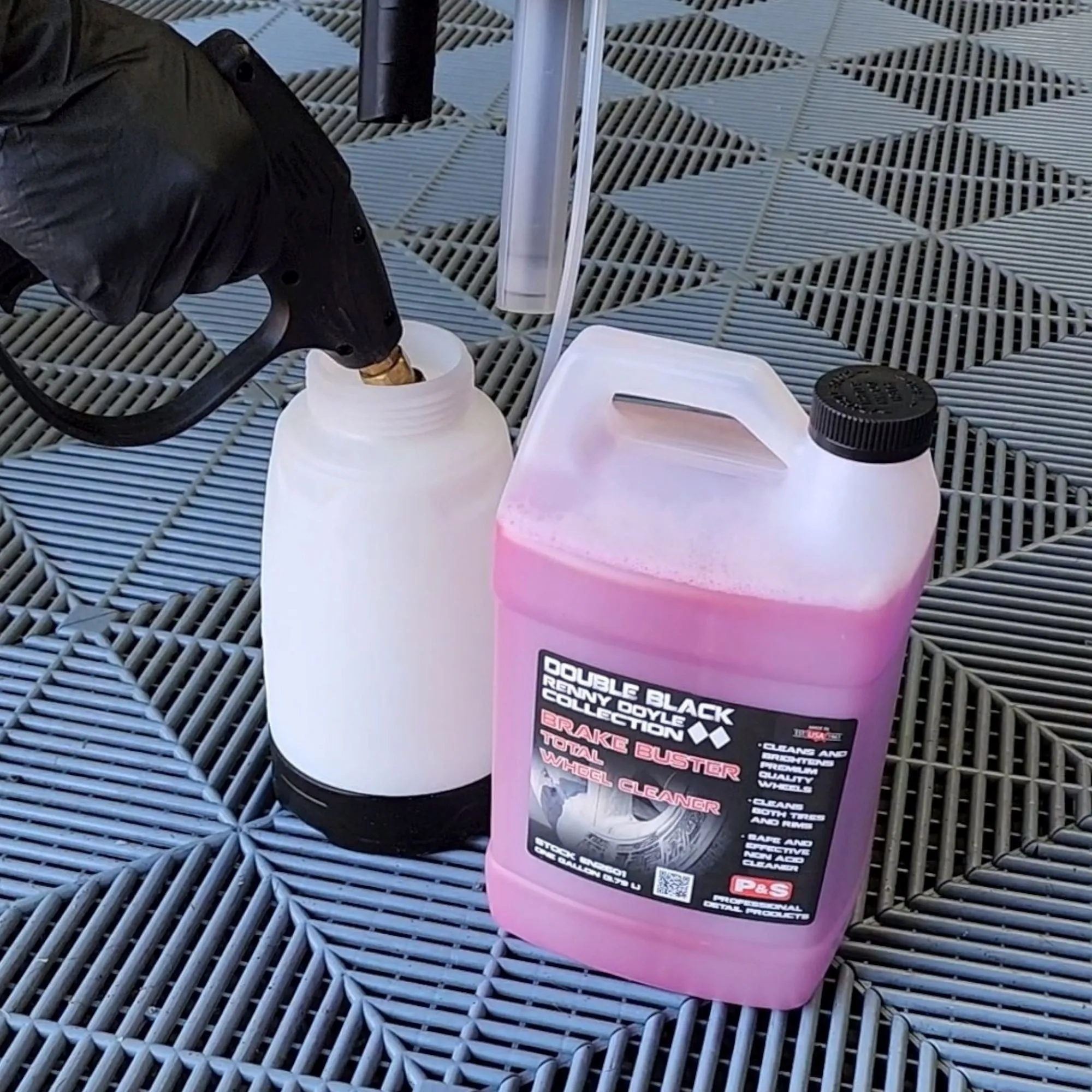 P&S Brake Buster Non-Acid Wheel & Tire Cleaner