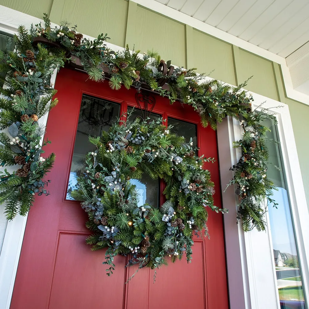 Rustic White Berry Wreath